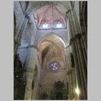Catedral de Sigüenza, photo MarisaLR, Wikipedia.JPG